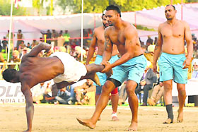The Indian team beat Pakistan 48-39 to win the World Cup Kabaddi in Ludhiana on Saturday.