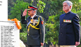 The GOC-in-C, Western Command, Lt Gen Philip Campose (left), and a former Chief of Army Staff, Gen VP Malik, during the wreath-laying ceremony at the Veer Smriti War Memorial to commemorate Vijay Diwas in Chandimandir on Monday.