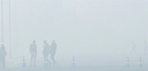 Fog engulfs the city. The maximum temprature recorded at 24 C and the minimum was 17 on Monday.