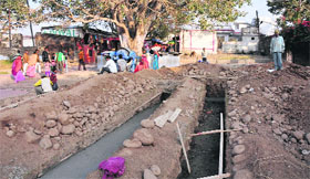 The JDA starts construction of a langar hall outside the Kali Mata temple, Bahu Fort, in Jammu.
