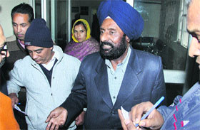 DTO Kehar Singh explains his position regarding the allegations of deploying his cousin for the challaning of vehicles in Jalandhar on Thursday.