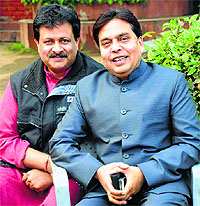 Vinod Pawar(L) and Mohsin Khan