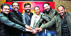 Kuljinder S Sidhu (2nd from right) with his team