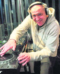  DJ Moto Blanco