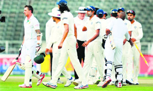 The South African team was jeered by their supporters when they aborted the chase with just 16 more to get in three overs, and three wickets in hand