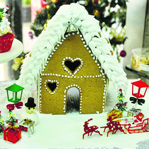 Gingerbred House from Monicas 