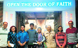 Errol Rodriguez (extreme right) with family