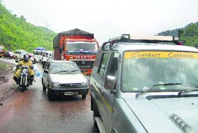 Vehicles stuck in a traffic jam on the Jammu-Srinagar national highway