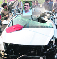 The i20 involved in the accident at the Zirakpur police station (inset the victim Manoj Malik)