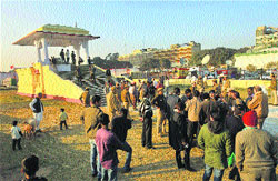 AAPs decision to hold the swearing-in ceremony at Ramlila Ground is the same as the feudal Roman practice of giving the people circus.