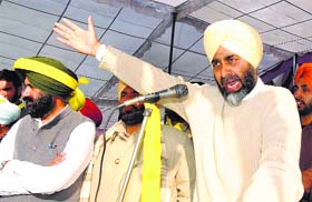 PPP chief Manpreet Badal addresses supporters at a rally in Fatehgarh Sahib on Thursday