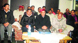 Former Chief Minister PK Dhumal addresses a press conference in Hamirpur on Tuesday.