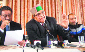 Social and Justice Empowerment Minister Dhani Ram Shandil addresses mediapersons in Shimla on Tuesday.