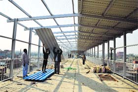 Construction of Railway footbridge in progress at Ludhiana railway station
