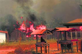Communal clashes: Houses set on fire during clashes between Muslims and Christians in Bangui, the capital of Central African Republic, on Thursday