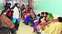 Heavy rush outside the X-ray department at Civil Hospital in Jalandhar. Photo: Sarabjit Singh