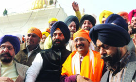 Chief Minister Arvind Kejriwal visits Gurdwara Bangla Sahib on the occasion of Prakash Utsav of Guru Govind Singh in New Delhi on Tuesday.