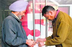 HUDA officials seal Five Degrees at Sector 5 in Panchkula. Tribune photo: Nitin Mittal