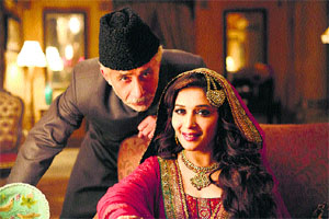 Naseeruddin Shah and Madhuri Dixit