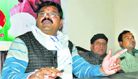 A member of Anna Hazare's Jantantra Morcha addresses a conference in Dehradun on Monday.