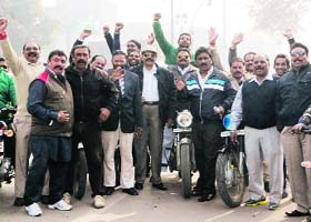 Class IV employees of the Municipal Corporation hold protest in Amritsar on Wednesday