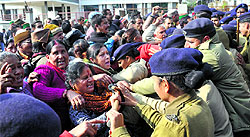 Statehood agitators protest in front of the Secretariat in Dehradun on Wednesday
