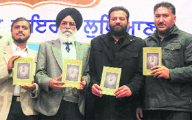Eminent Punjabi poet Dr Surjit Patar (second from left) releases Mukesh Aalams book 'Chiragon Ke Hawale Se' during a function in Ludhiana on Sunday.