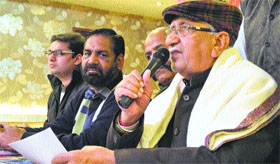 Sat Pal Gosain addresses media persons in Ludhiana on Thursday.
