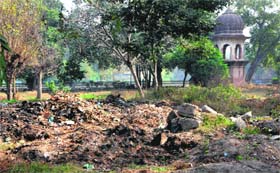 Park-I: Garbage dumped at the Ram Bagh gardens
