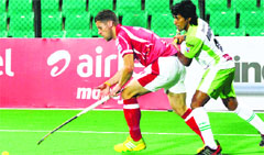 Delhi Waveriders beat Mumabi Magicians 2-1 in their league match in New Delhi on Thursday. AFP 