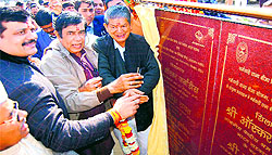 Chief Minister Harish Rawat along with Oscar Fernandes, Union Minister for Highways, Transport and Labour, lays the foundation stone of an ESIC hospital at SIDCUL in Haridwar on Saturday
