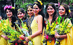 Navneet (third from right) who was adjudged MCM Basant Princess