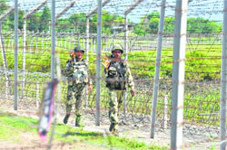 BSF personnel man the Indo-Pak border in the Jammu region. A file photograph 