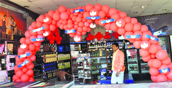 A decked-up liquor vend in the city has announced offers on Valentines Day. 