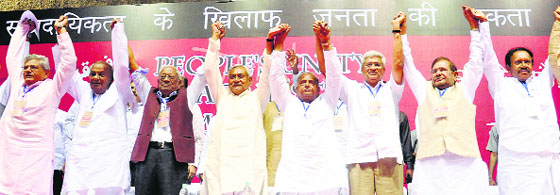 SHOW OF STRENGTH: (From Left) Sitaram Yechury CPI(M), HD Deve Gowda JD(S), AB Bardhan (CPI), Bihar CM Nitish Kumar, Mulayam SIngh (SP), Prakash Karat (CPI), Sharad Yadav JD(U)  and Thambi Durai (AIADMK ) at a recent event in New Delhi.