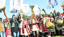 BJP workers in traditional dress at the venue of Narendra Modis rally