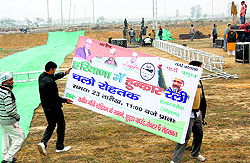 Preparations on in full swing for AAPs election rally in Rohtak on Saturday