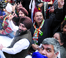 DPCC president Arvinder Singh Lovely during a public meeting of the party's Pol Khol Abhiyan against the Aam Aadmi Party at Bhogal in New Delhi on Sunday