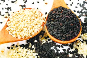 Black and white sesame seeds are good sources of zinc, which not only sensitises the body tissues to insulin but also helps to minimise sugar cravings and to rev-up immunity