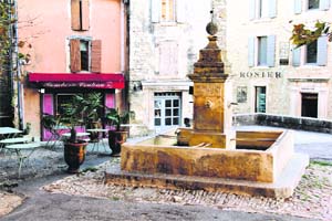 A medieval fountain in Gordes