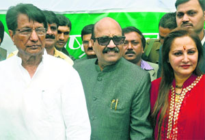 (From left) RLD chief Ajit Singh with Amar Singh and Jaya Prada in New Delhi.