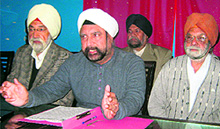 Gurdeep Singh Tony, president of the Uttarakhand Sikh Federation, addresses mediapersons in Dehradun on Tuesday