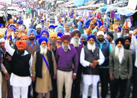 Akali workers protest against party MLA Manjeet Singh Manna at Baba Bakala on Tuesday