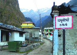 The walkway from Janki Chatti towards the Yamunotri shrine which was used by the devotees during the yatra season.