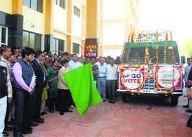 Deputy Commissioner-cum- District Election Officer Samir Pal Srow flags off a 'Voters Awareness Van' from the mini-secretariat at Sonepat on Friday
