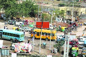 Traffic at the Kheri Pul Chowk on the bypass road in Faridabad