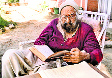 Khushwant Singh at his cottage in Kasauli