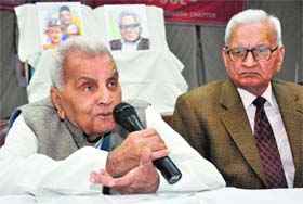 Justice Rajinder Sachar, an old socialist (left), and Roshan Lal Batta, president of the Peoples Union for Civil Liberties, Punjab, during a programme at the Lajpat Rai Bhawan in Sector 16, Chandigarh, on Sunday