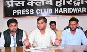 Youth Congress leader Ram Vishal Deo addresses mediapersons in Haridwar on Monday.
