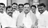 MDMK candidates Thenkasi Sathan Thirumalai Kumar (left) and Thoothukudi Toyal meet MK Alagiri (centre) in Madurai on Tuesday. PTI 